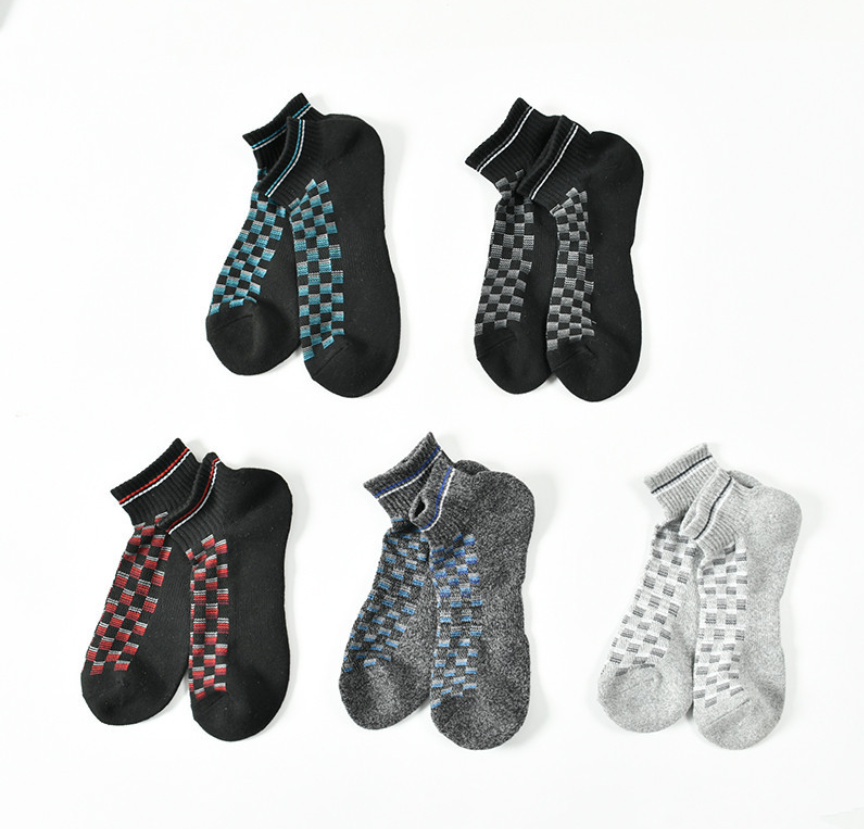 Men's mesh breathable and quick-drying checked socks