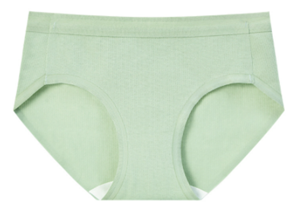 Breathable and comfortable briefs